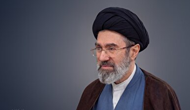 رهبر انقلاب: مقاومت غیورانه و پیروزی افتخارآمیز در برابر تهاجم شیاطین جهان، ملت را برای مقابله با تهاجم سبک زندگی آمریکایی آماده‌تر کرده است