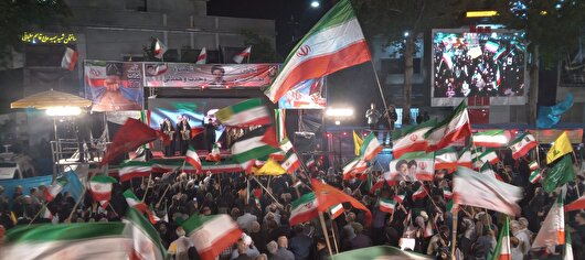 گوش به فرمانِ رهبری در سنگرِ خیابان هستیم / خروشِ مقتدرانهٔ اهالی گرگان در شب ۷۸