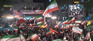 گوش به فرمانِ رهبری در سنگرِ خیابان هستیم / خروشِ مقتدرانهٔ اهالی گرگان در شب ۷۸