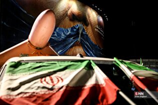 اجتماع شبانه مردمی در حمایت از مدافعان وطن _ میدان ولیعصر (عج) تهران