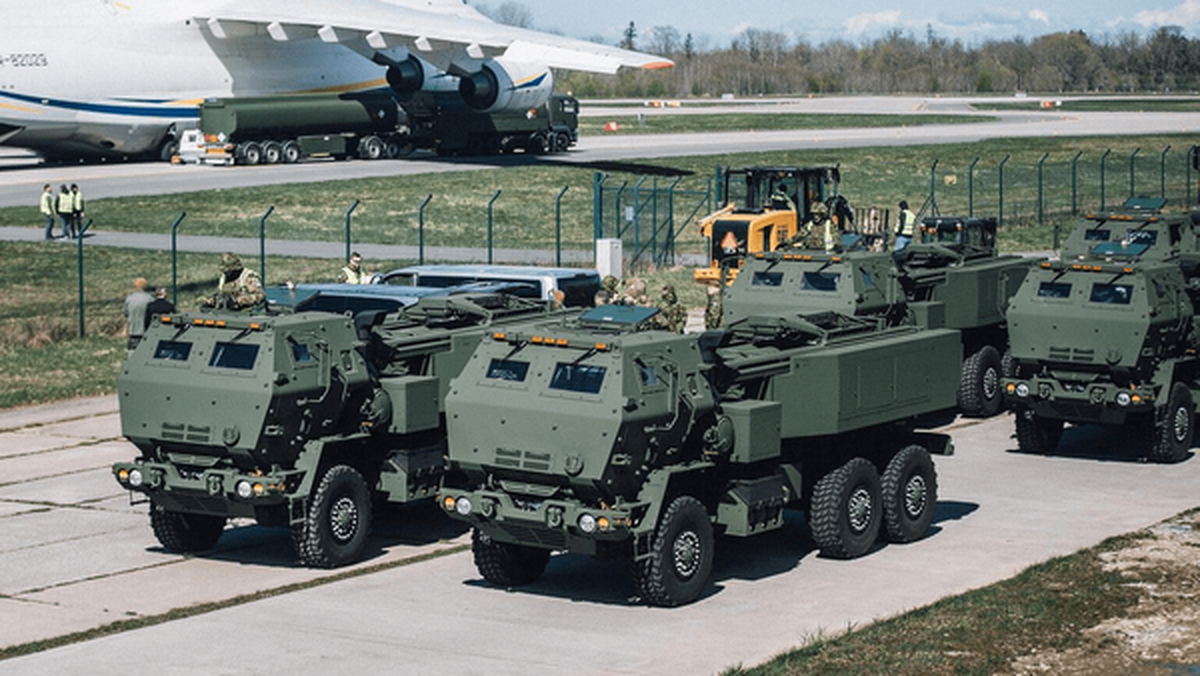 آمریکا در بحران تسلیحات، ارسال سلاح به استونی را متوقف کرد