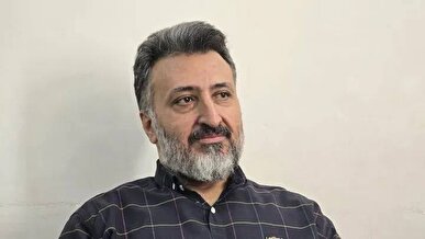 ننگ بر ادبیاتی که برای توله‌سگ‌ها زبان دارد ولی برای کودکان شهید لال است