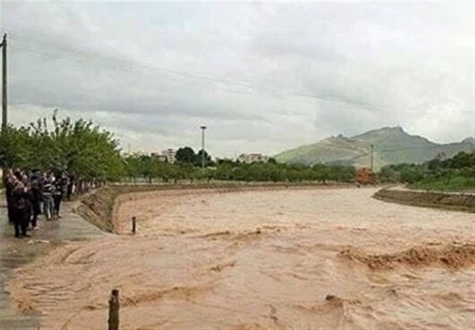 وقوع سیلاب در کلات/ مسیر ۴ روستا مسدود شد