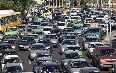 ترافیک سنگین در محور‌های منتهی به تهران/ بارش و مه‌گرفتگی در جاده‌های شمالی و ۸ استان کشور
