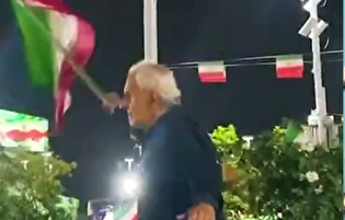 نبرد رمضان|پیرمرد‌هایی که روی صندلی نماز می‌خوانند، در میدان می‌تازند!