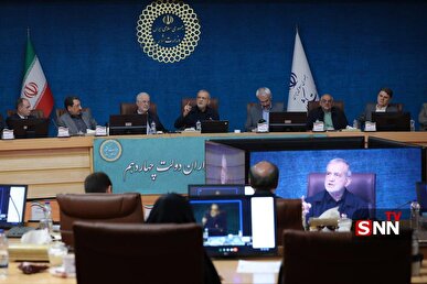 پزشکیان: استانداران پرچمدار مشارکت ملی برای عبور از شرایط جنگی هستند