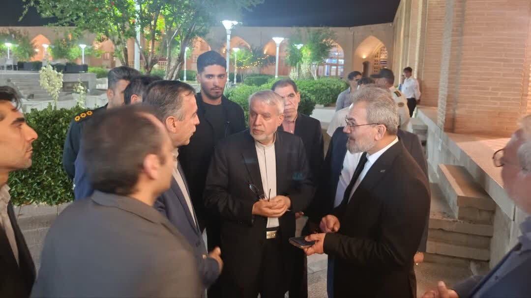 وزیر میراث فرهنگی برای چهارمین بار وارد اصفهان شد