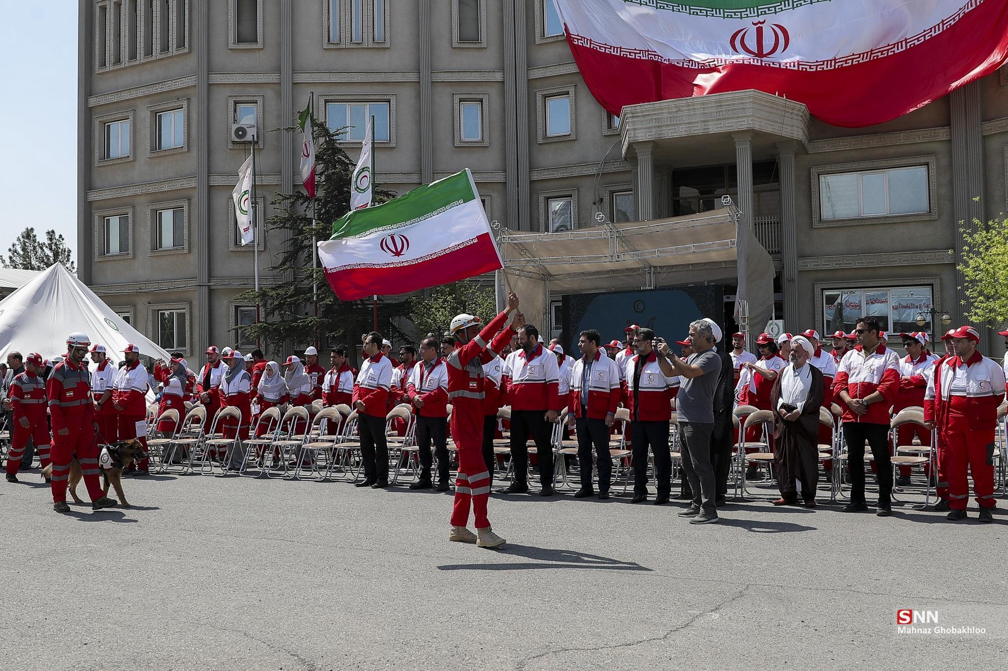 ببینید| رونمایی از ناوگان جدید جمعیت هلال احمر با حضور معاون اجرایی رئیس جمهور و کولیوند