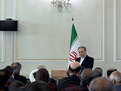عراقچی: هر جا لازم باشد بجنگیم می‌جنگیم هر جا لازم باشد مذاکره کنیم مذاکره می‌کنیم + فیلم