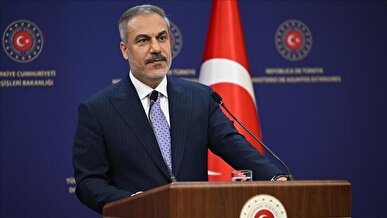 فیدان، ناتو را در جریان تلاش‌های آنکارا درباره اوکراین قرار می‌دهد