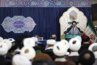 تبیین وظایف سه گانه روحانیت در حج