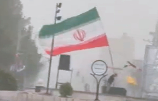 طوفانِ ایستادگی