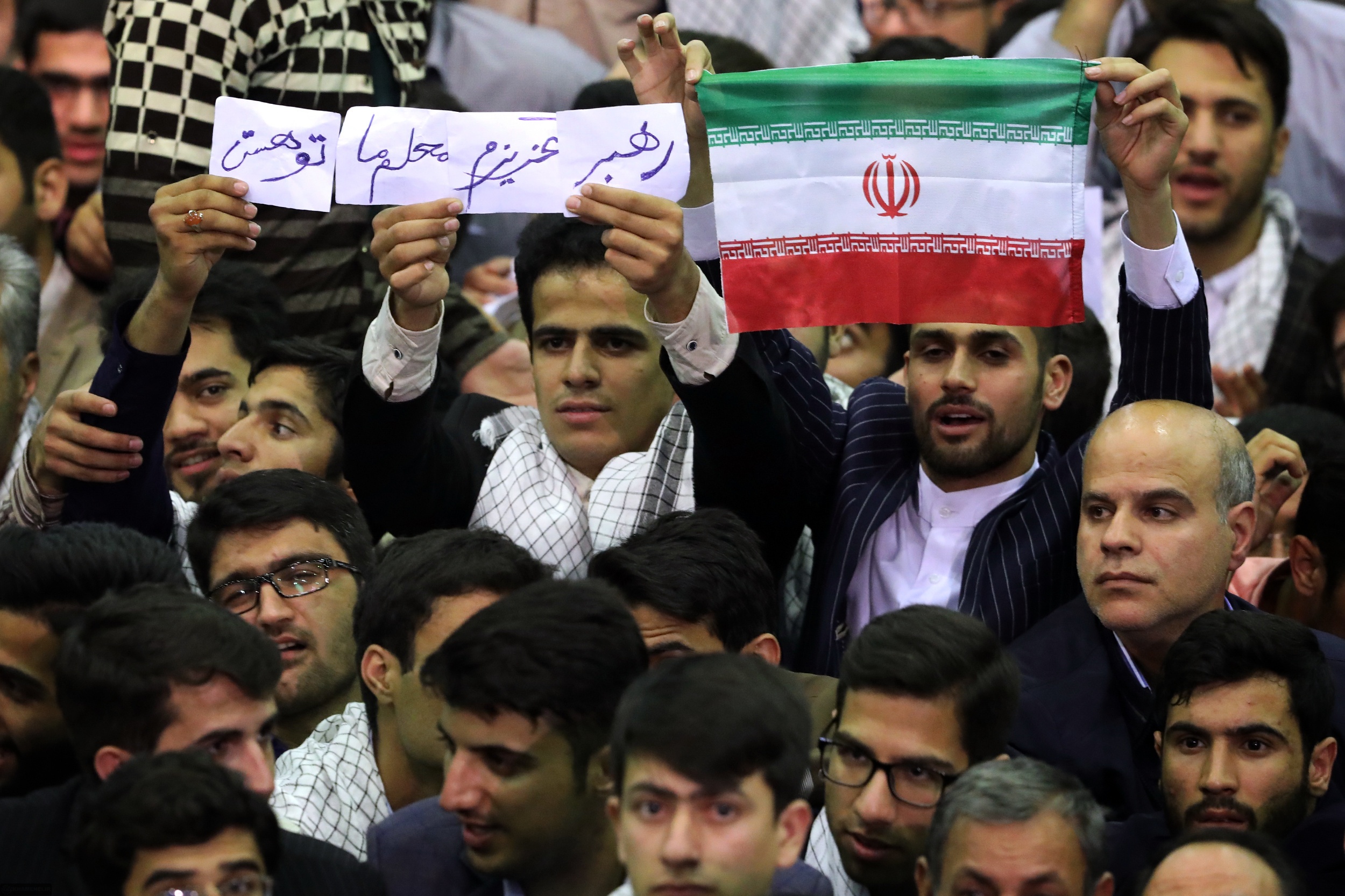 آینده ایران از مسیر دانشگاه فرهنگیان؛ سنگرِ تمدن در میانه نبرد هویت و تربیت آینده ایران از مسیر دانشگاه فرهنگیان؛ سنگرِ تمدن در میانه نبرد هویت و تربیت