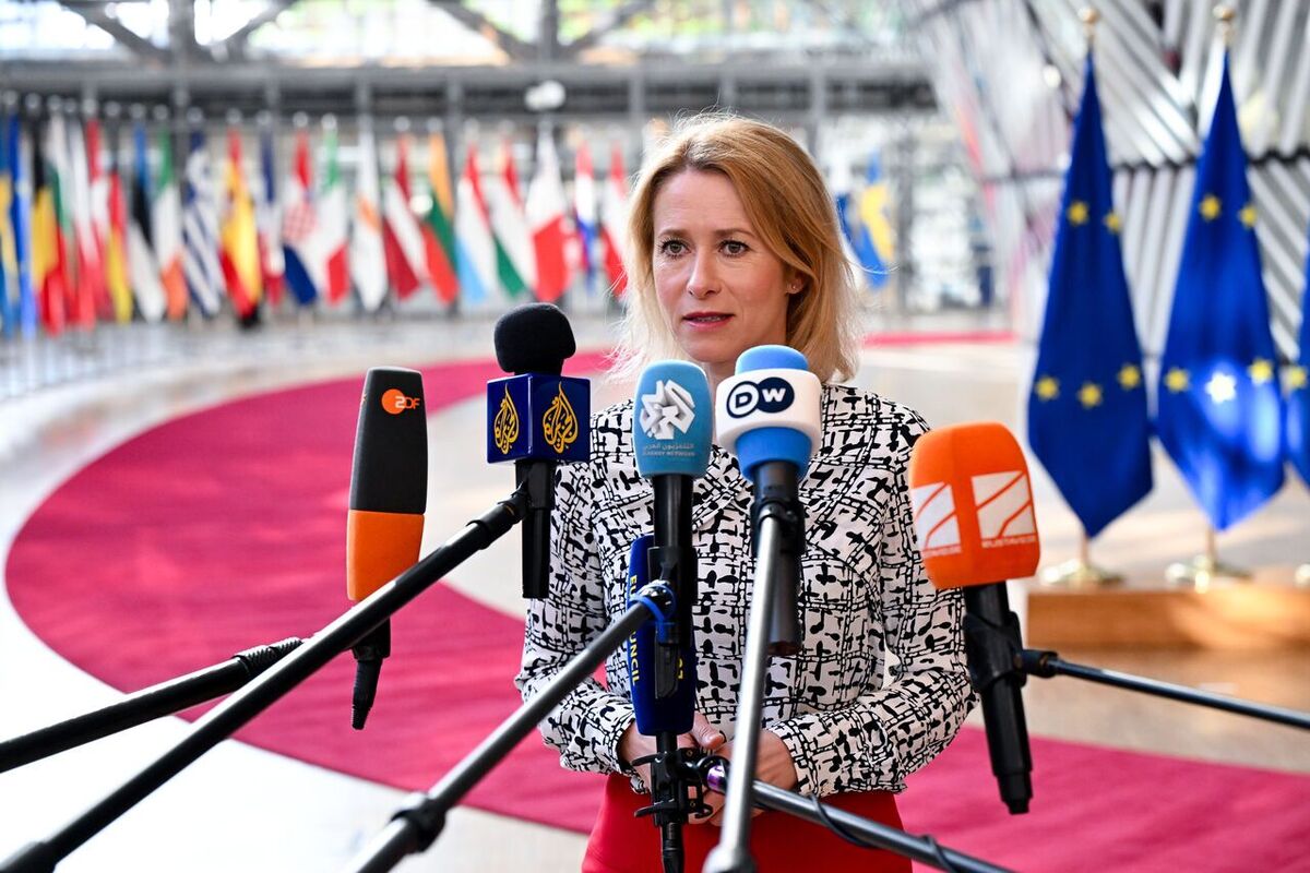 کالاس با تکرار ادعا‌های ضدایرانی: می‌توانیم در مذاکرات کمک کنیم