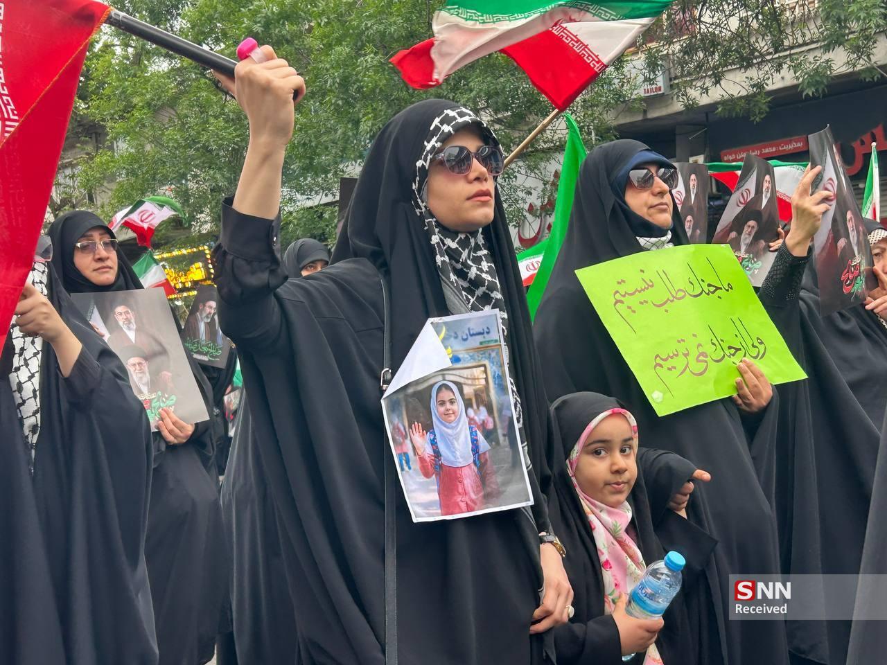 امروز زنان و دختران گیلانی با حضور خود در پویش بانوان جانفدا سنگ تمام گذاشتند+تصاویر/ منتشر نشود