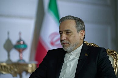 دیدار عراقچی با نخست وزیر پاکستان + فیلم