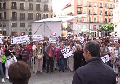 تجمع مردم اسپانیا در اعتراض به حضور پایگاه‌های ناتو + فیلم