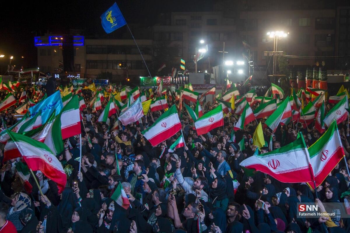 خروش تماشایی ملت ایران در سراسر کشور به شب پنجاه و پنجم رسید / حضور مردم بوشهر در تجمعات شبانه حماسه سازی+ فیلم