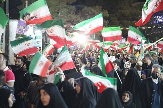 همه با هم متحد در پناه پرچم ایران/اقتدار سرخه‌ای‌ها به روایت تصاویر