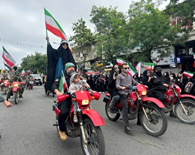 طنین گام‌های استوار زنان گیلان/ وقتی «جانفدایان» خیابان‌ها را به میدان آرمان تبدیل کردند + فیلم