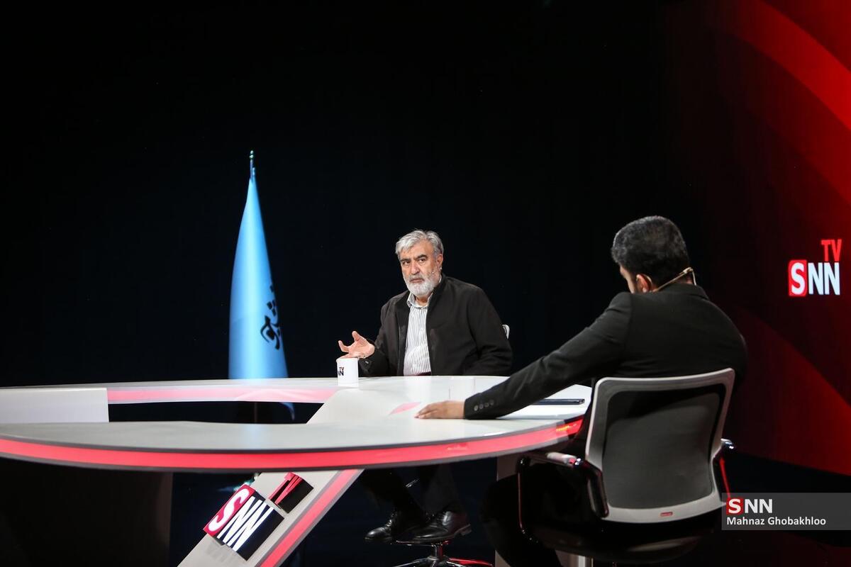 عزیزی: جنگ ۱۲ روزه برای آمریکایی‌ها نوعی شناسایی و محک بود/ با پاسخ محکم ایران، مجبور شدند سراغ اسنپ‌بک بروند + فیلم