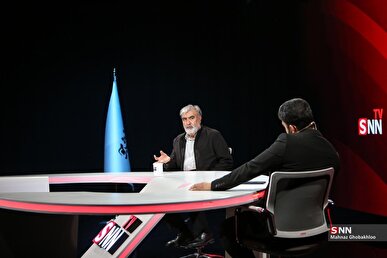 عزیزی: جنگ ۱۲ روزه برای آمریکایی‌ها نوعی شناسایی و محک بود/ با پاسخ محکم ایران، مجبور شدند سراغ اسنپ‌بک بروند + فیلم