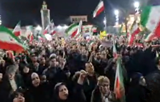 صدایِ اقتدار از دیار میرزا / ایستادگی مردم رشت در شب پنجاه‌وهشتم حماسه‌ی خیابان