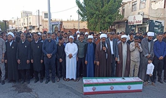 پیکر مطهر شهید امیر علی سالاری در بندرلنگه تشییع شد