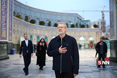 تصاویری از زیارت شهید علی لاریجانی در حرم مطهر رضوی + عکس