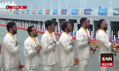 طنین انداز شدن سرود ملی ایران پس از قهرمانی تیم ملی واترپلو‌ ساحلی + فیلم