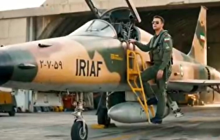 شبیه‌سازی عملیات حمله به پایگاه آمریکایی در کویت توسط خلبان دلاور ارتش ایران