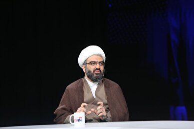 جنبش دانشجویی انقلابی باید به برخی سیاسیون درس سیاست‌ورزی ملی گرایانه بدهد