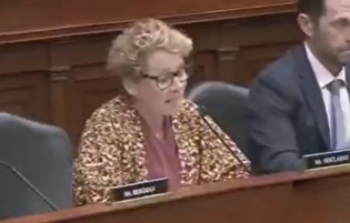 فرار وزیر جنگ آمریکا از پاسخ به سوالات نمایندگان کنگره با بهانه دستیابی ایران به اطلاعات محرمانه