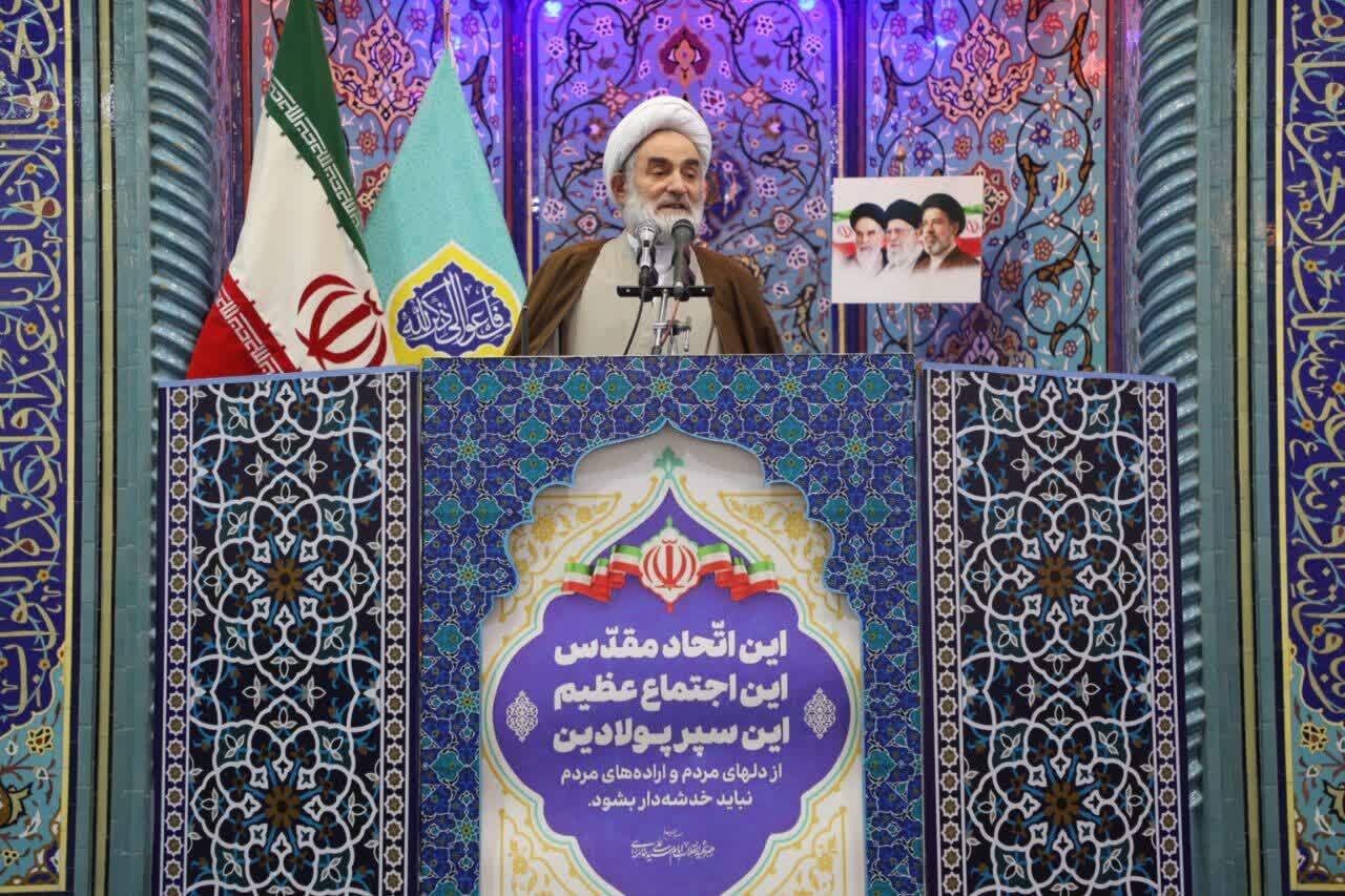 جمهوری اسلامی طالب جنگ نیست اما جنگبلد است/ الزام دولت به حمایت از اقشار آسیبپذیر و نظارت هوشمند بر شریانهای اقتصادی جامعه
