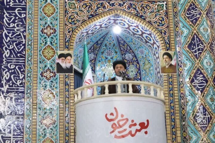 خطیب جمعه شهرکرد: استکبار با ابزار انحطاط فکری به دنبال فروپاشی ملتهاست