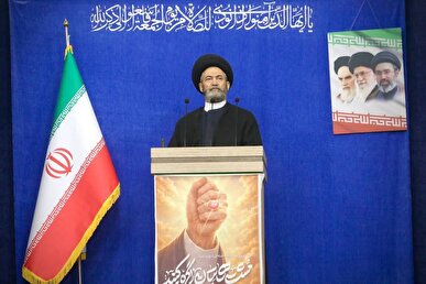 امام جمعه اردبیل: از مهمترین خصوصیات شهید رئیسی مردمی بودن بود/ دشمن در حال حاضر جز تسلیم هیچ راه دیگری ندارد