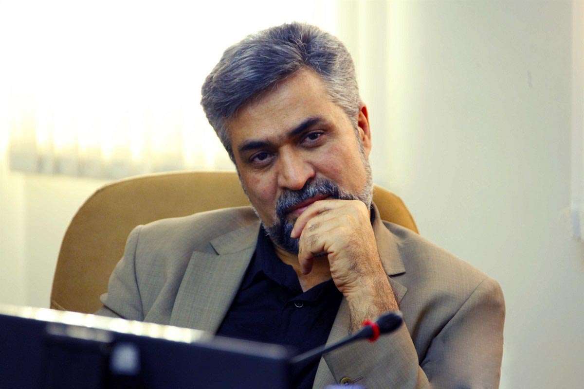 مرگ تدریجی یک صنعت، در شکاف دولت و بخش خصوصی