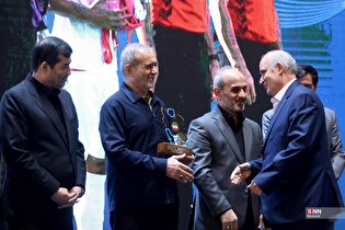 مراسم معرفی بهترین‌های ورزش با عنوان «قهرمان ایران»