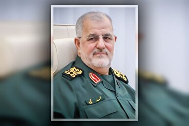 تصاویر دیده‌نشده از دیدار سردار پاکپور با خانواده شهدای مدافع امنیت + فیلم