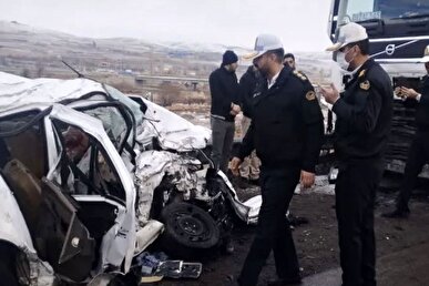 امدادرسانی اورژانس به ۱۱ مصدوم در دو حادثه رانندگی اصفهان و میمه