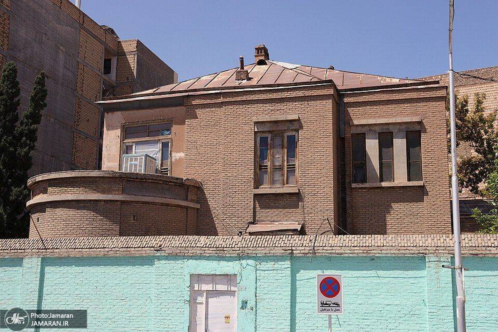 دادستان مشهد: کلیسای انجیلی از فهرست آثار ملی خارج شده بود | عملیات تخریب متوقف شد