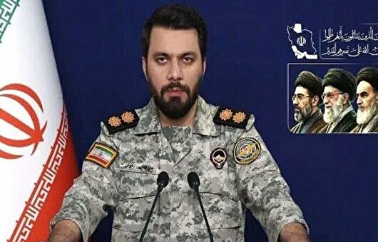 وَمَا النَّصرُ إِلّا مِن عِندِ اللَّهِ العَزیزِ الحَکیمِ
