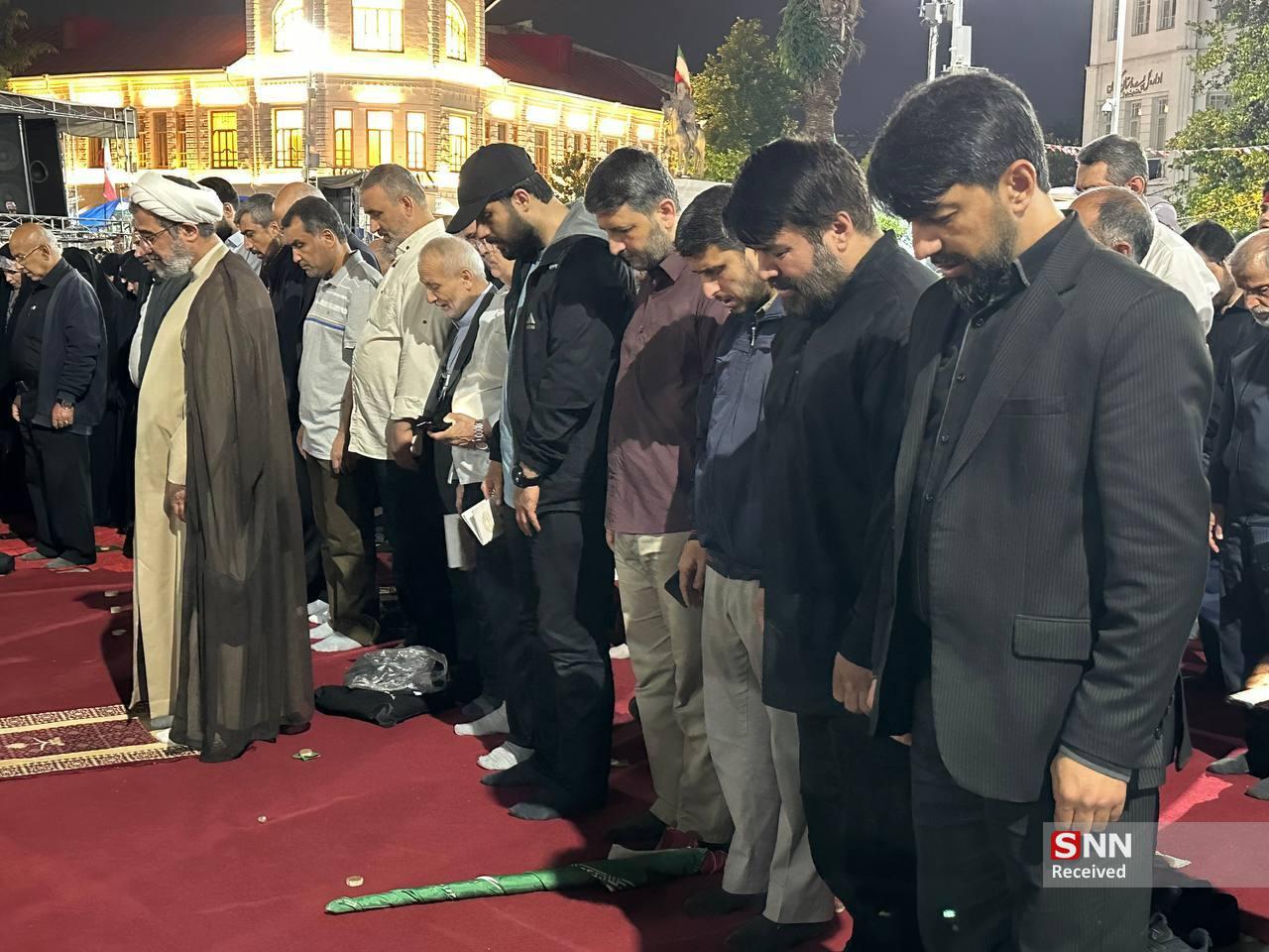 نماز باشکوه استغاثه مردم رشت به امام زمان در قرار هشتاد و سوم+فیلم و تصاویر/ منتشر نشود