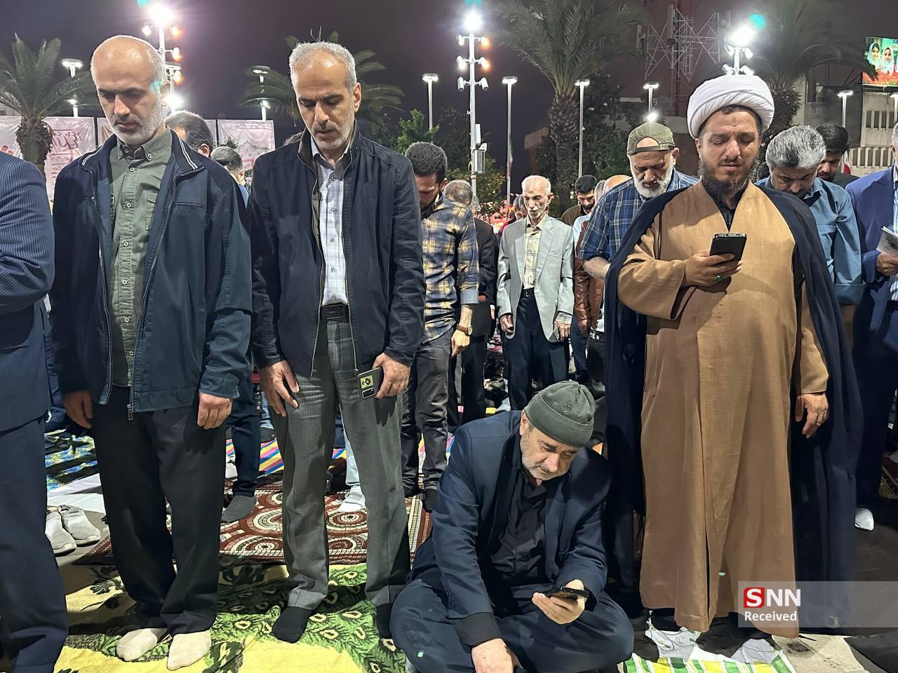 نماز باشکوه استغاثه مردم رشت به امام زمان در قرار هشتاد و سوم+فیلم و تصاویر/ منتشر نشود