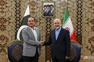 دیدار فرمانده ارتش پاکستان با رئیس مجلس شورای اسلامی