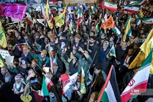 از پرچمداری گرگانی ها در میادین تا طنین انداز شدن ندای ملکوتی «الله اکبر» توسط اهالی ارومیه و شکوه حضور مردم قائمشهر در حماسه سازی+فیلم