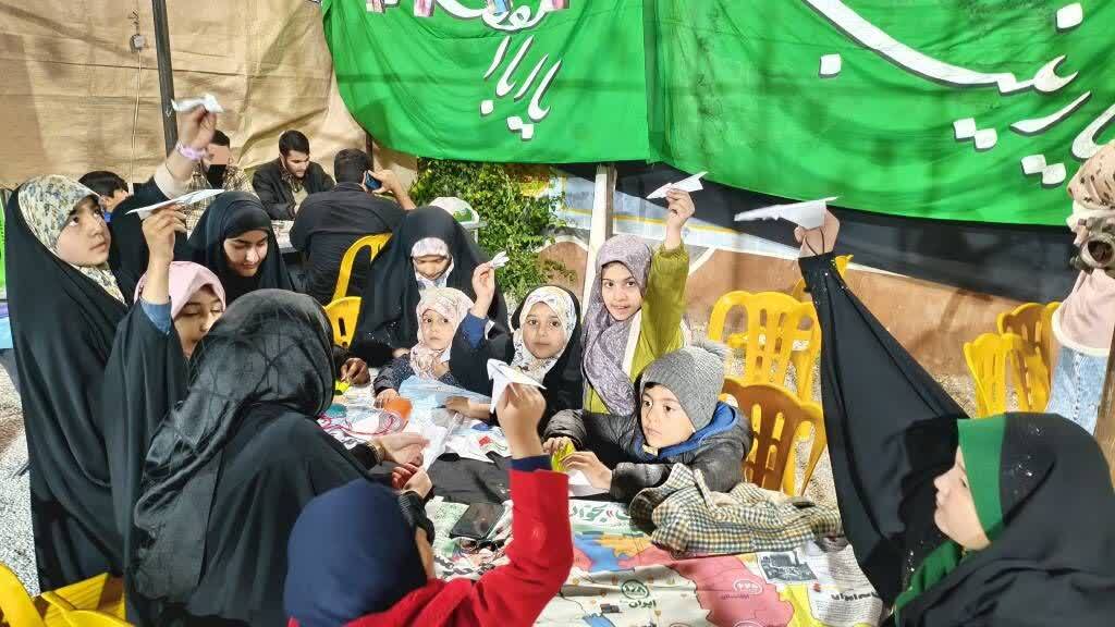 موکب «شهدای دانشجومعلم» بروجن؛ میعادگاه پیوند اندیشه و اقتدار موکب «شهدای دانشجومعلم» بروجن؛ میعادگاه پیوند اندیشه و اقتدار