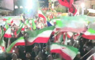 هشتاد و چهارمین موج غیرت ایرانی در زنجان؛ هنوز پرچم‌ها در کف خیابان‌ها می‌چرخند و مردم از دل شب، حماسه می‌سازند