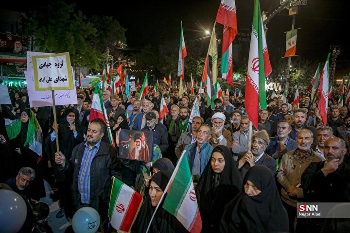 از طنینِ «دایه دایه وقت جنگه» با برنوهای آماده در مرز‌های غربی تا طنین دعای فرج مردم بجنورد در سنگر خیابان+فیلم