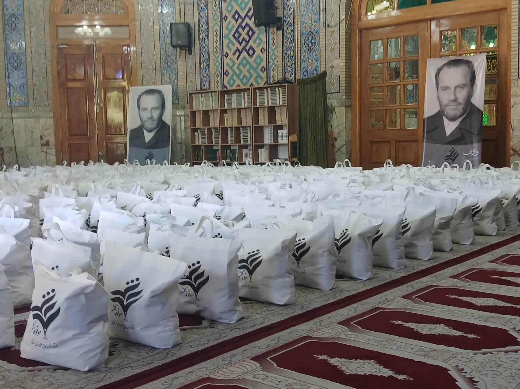 توزیع ۳۰۰ بسته معیشتی و ۲ میلیارد تومان کمک نقدی به خانواده زندانیان البرزی در روز نسیم مهر